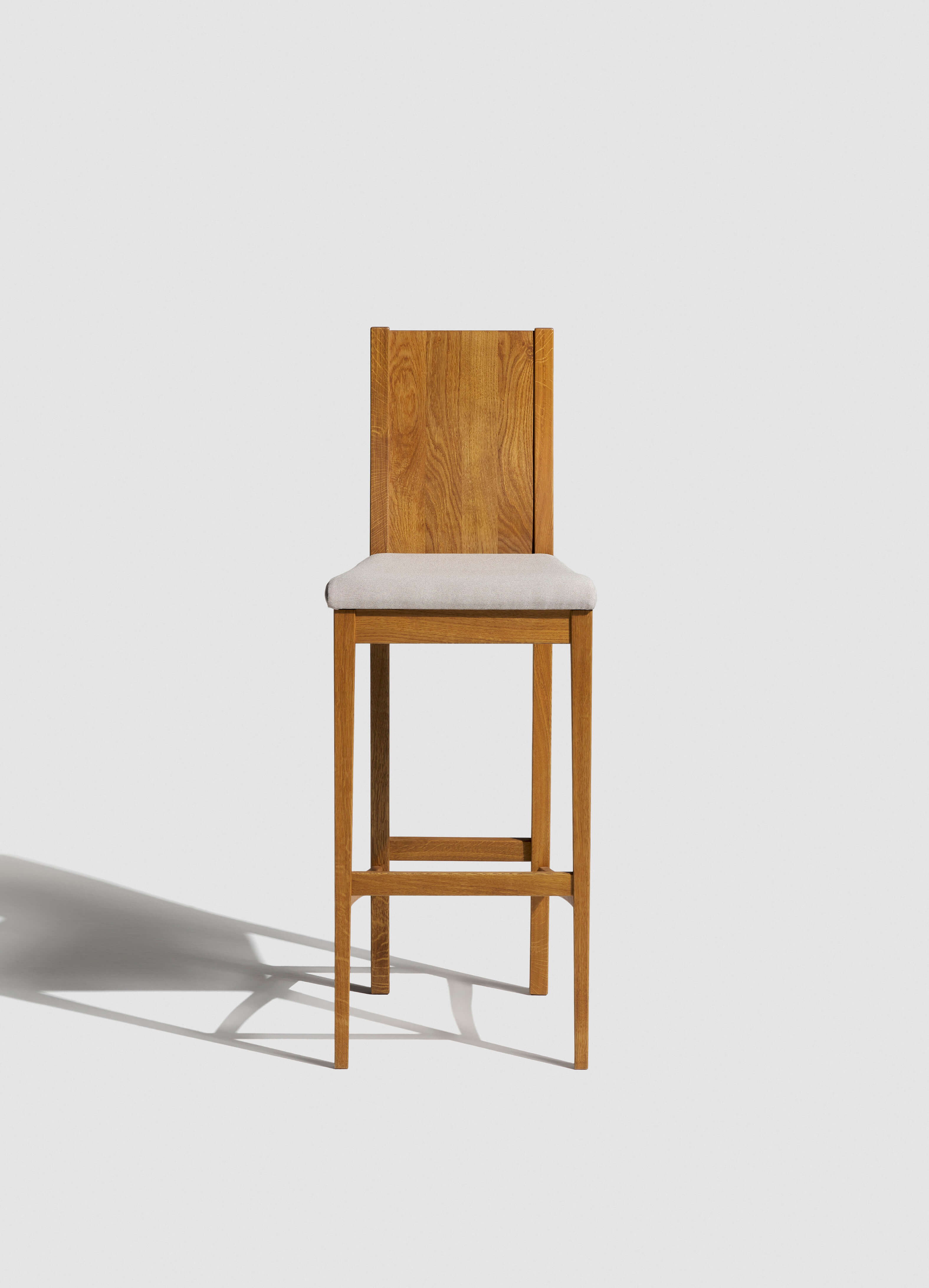 BAROVÁ STOLIČKA ARCA S ČALÚNENÝM SEDADLOM